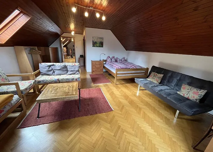 Cozzy Apartment In Nature