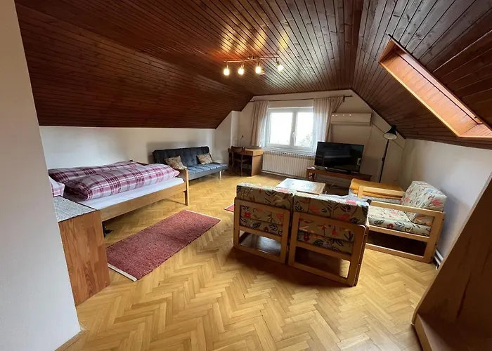 Cozzy Apartment In Nature
